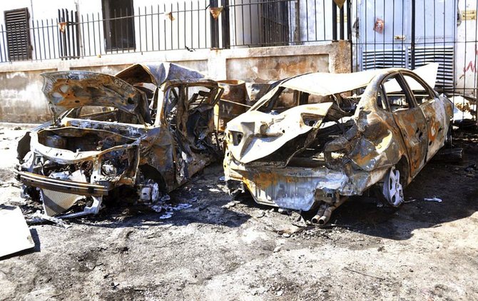 Pero la violencia no cesa. La denuncia de armas químicas en los campamentos rebeldes al norte de Damasco habrían causado la muerte de por lo menos 40 personas. Los atentados con coche bomba se han convertido en la principal causa de muerte.