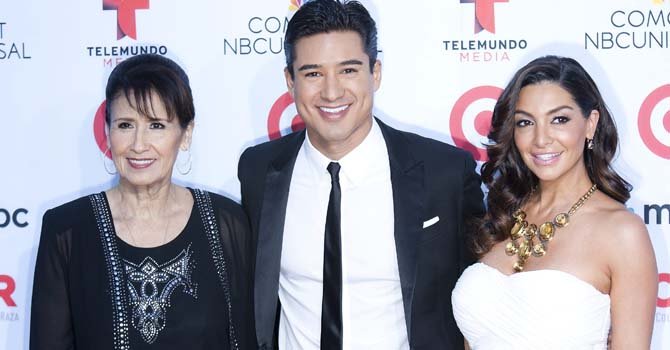 Mario Lopez y Familia