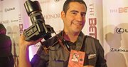 FOTÓGRAFO. Alfredo Flores trabaja para bodas y quinceañeras.