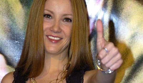 La actriz mexicana Karla Álvarez, de 41 años, fue hallada muerta en su casa el 15 de noviembre. Se atribuyó su muerte, según la Procuraduría General, a un paro cardíaco producto de complicaciones de la anorexia que sufría.