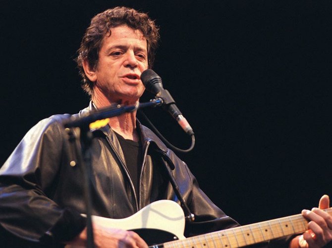El músico, cantante y compositor Lou Reed, símbolo del arte underground, murió a los 71 años el 27 de octubre, a causa de un mal hepático que lo acosaba desde hacía años.