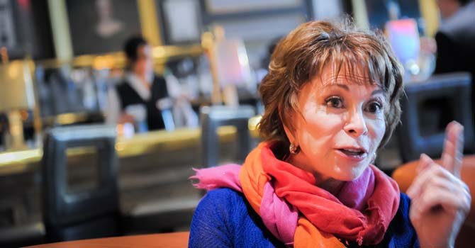 "No me propongo convocar fantasmas, poner en literatura cosas sobrenaturales, simplemente pasan”.
