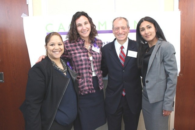Paola Rosario-Mateo, Raquel Rosenblatt, Robert Cashman y Saratin Rizzuto