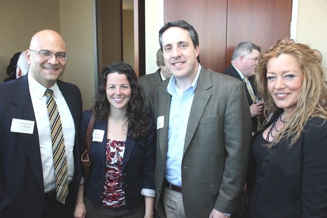 Jesus Rosa, Betsy Cowan, Sr.Rivera y Tracy Rankin