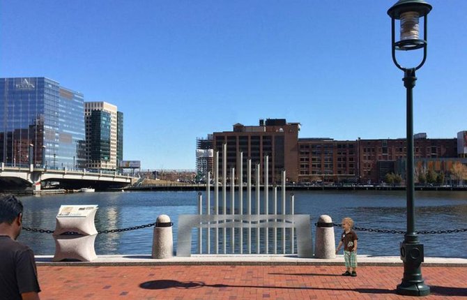 Tidraphone: Esta escultura crea una experiencia musical con los tubos que salen del agua en el Fort Point Channel.