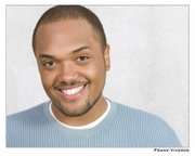 El actor colombiano americano Frank Viveros forma parte del elenco de Phantom of the Opera.