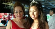 Dilma Reyes y su hija Dilma Jacqueline Mejía Reyes durante la celebración de la fiesta de Quinceañera en el barco Nina's Dandy en el río Potomac, el domingo 25 de mayo de 2014.