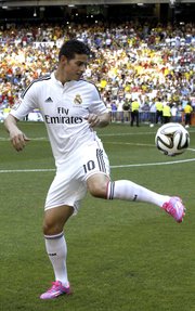 James Rodríguez ya es el nuevo 10 del Real Madrid.