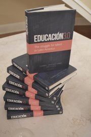 Ejemplares del libro de Gabriel Sánchez Zinny y James Mcbride