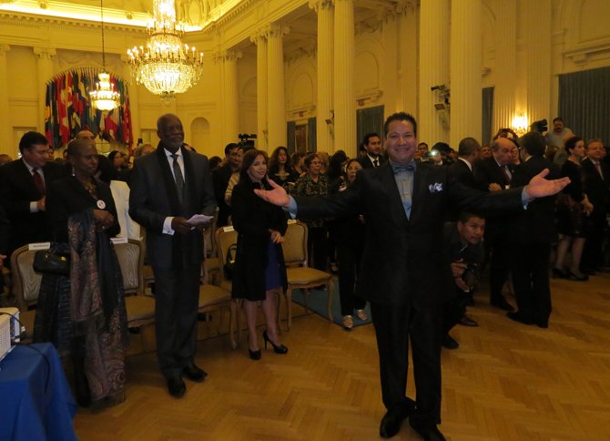 Un gran número de personas asistió al homenaje a la música peruana en la OEA.