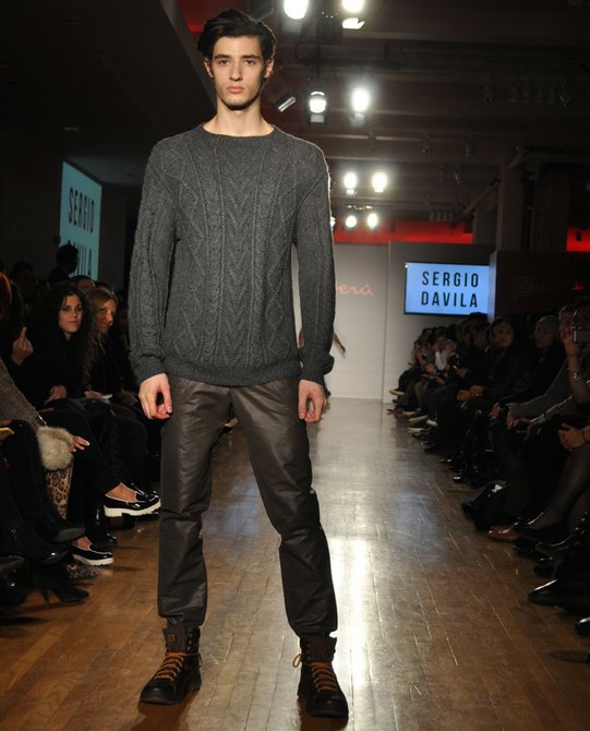 Sergio Davila Desfile