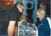 Foro hecha pública el 3 de fenrero de 2015 de Fidel Castro en compañía del Presidente de la Federación Estudiantil Universitaria, Randy Perdomo, en La Habana.