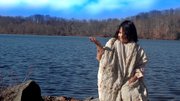 NIÑA. Ynés Álvarez representa la inocencia en el videoclip, filmado en VA.