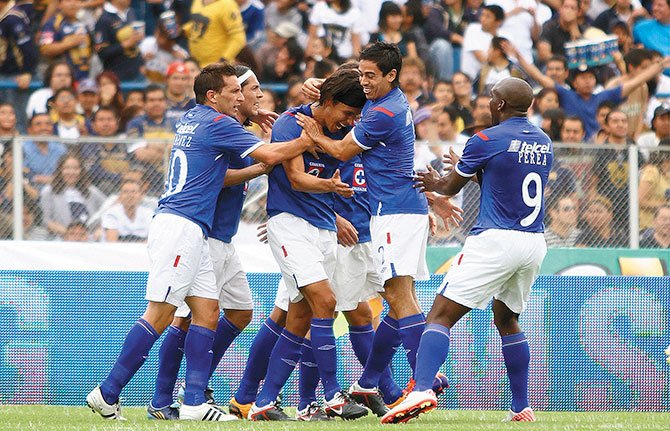 Cruz Azul trepó al primer 