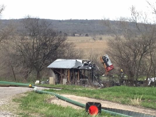 Incendio en casa móvil al sudeste de Austin