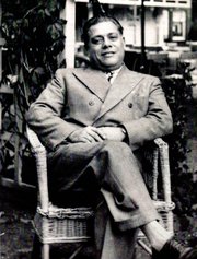 El coronel salvadoreño José Arturo Castellanos se ganó un lugar en la historia por salvar a miles de judíos durante la Segunda Guerra Mundial (1939 – 1945) cuando fungía como cónsul general de El Salvador en Hamburgo, Alemania. 