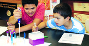 En el MdBiolab los estudiantes más jóvenes se inician en las ciencias.