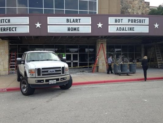 Las fuertes lluvias causan el cierre de un cine al norte de Austin