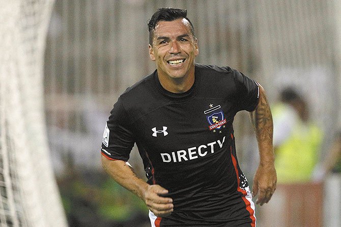 Esteban Paredes.
Chile