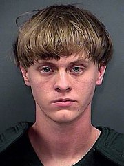 Foto de Dylan Roof, de 21 años, quien es sospechoso en el tiroteo en una iglesia donde murieron nueve personas este 17 de junio de 2015, en Charleston, Carolina del Sur. Roof fue arrestado durante un control de tráfico en Shelby, Carolina del Norte.