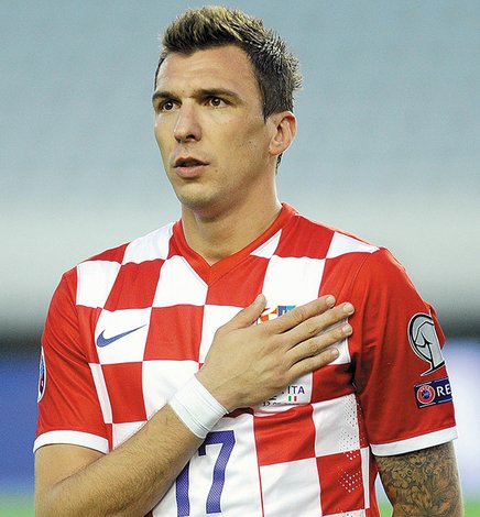 Mandzukic firmó por la Juventus