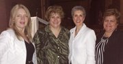 La directora de CMR Lynd Arnd; Agnes Saenz, directora ejecutiva de CMR; la senadora estatal de Maryland Cheryl Kagan, y la directora del programa LOP Cecilia Rojas.