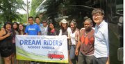 Jóvenes indocumentados realizan una gira por siete estados pidiendo una reforma migratoria. El martes 28 de julio arrancaron el tour desde Washington, DC e hicieron una parada en Falls Church, Virginia, en el local de la organización CASA.