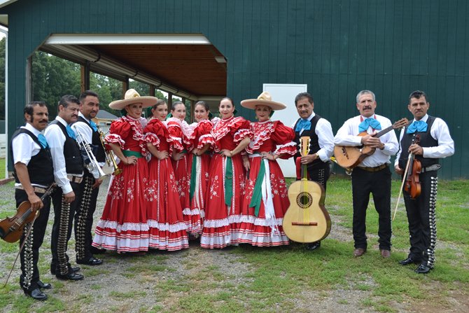 Y no podían faltar los mariachis. ¡Sí Señor!