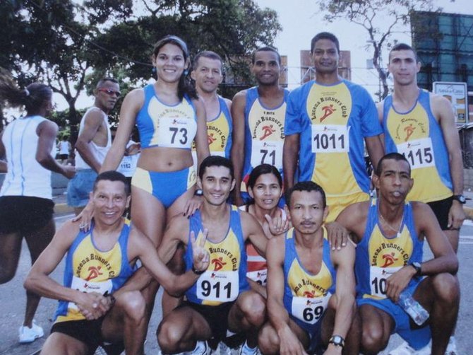 Héctor Porras con su actual equipo Lucena Runners.