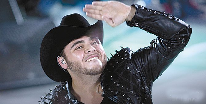 Gerardo Ortiz al cine