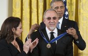 Emilio y Gloria Estefan, el 24 de novviembre de 2015, recibiendo la Presidential Medal of Freedom en la Casa Blanca.
