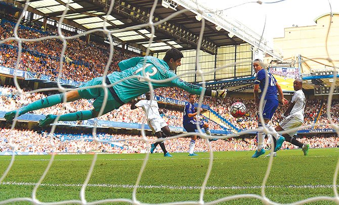 Courtois en la mira  del “Barza”