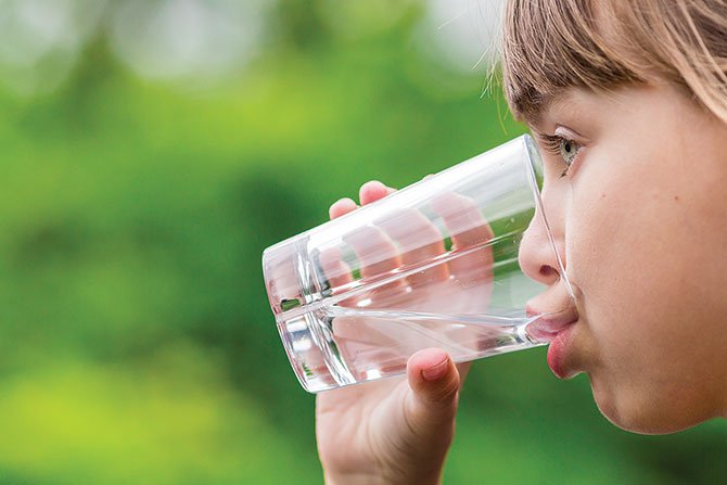 Proteja a sus niños del calor