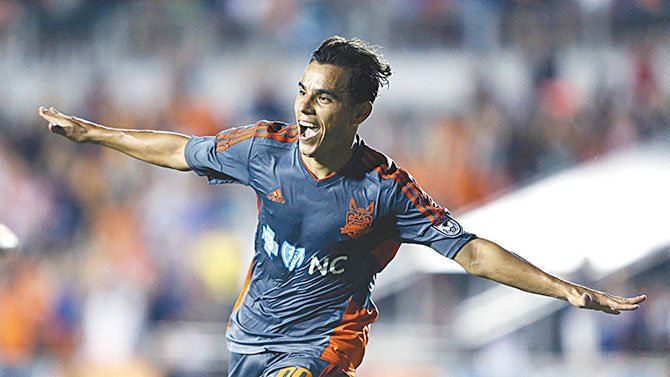 Omar Bravo es goleador  de la NASL