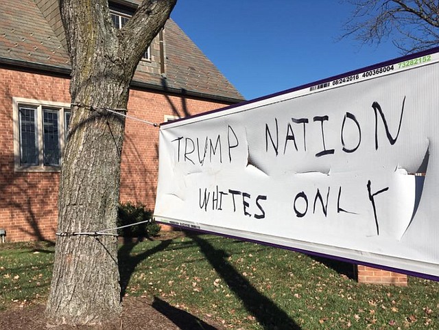 Lenguaje de odio sobre un letrero en español de una iglesia de Silver Spring.