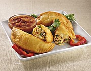 FAVORITAS. Las empanadas de pollo son muy populares.