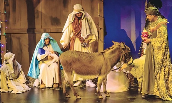 La tradición de celebrar la llegada de los Reyes Magos comenzó en el Teatro Gala desde 1976