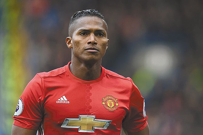 Valencia se queda  en Manchester