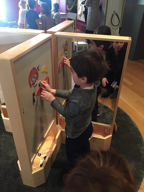 Este sábado 28 de enero La Galería Nacional de Retratos del Smithsonian en colaboración con Explore! Children's Museum abre su primer espacio dedicado a niños completamente bilingüe.