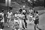 Kathrine Switzer, la primera mujer que completó el maratón de Boston, en 1967