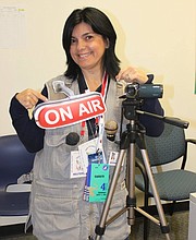 VOCACIÓN. Lyda Vanegas siempre encuentra una buena oportunidad para ejercer su pasión por el periodismo.