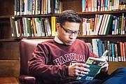 Alfredo Garcia, un mexicano de 25 años, estudia una maestría en la escuela de Teología de Harvard University