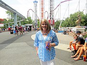 TRADICIÓN. Kathy Burrows, Gerente de Relaciones Públicas de Hersheypark, tiene 27 años trabajando en el parque.