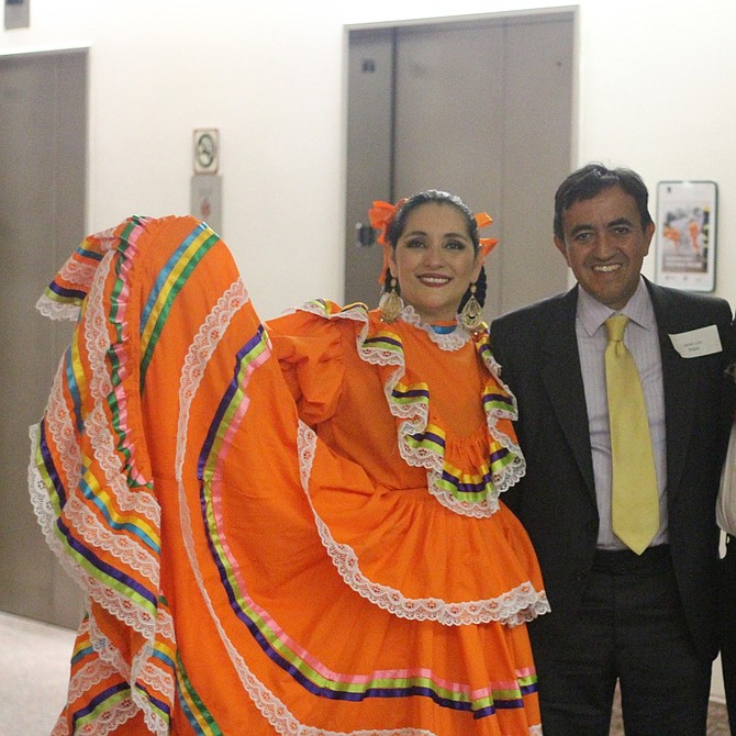 José Luis Rojas, Estuardo y Verónica Robles