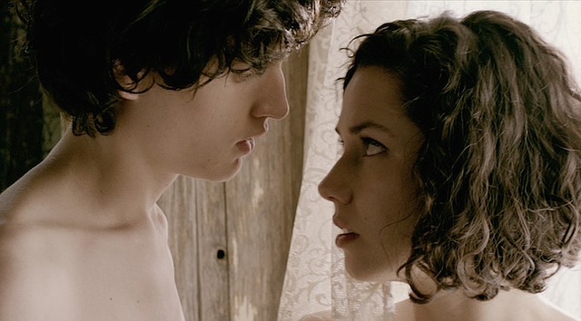 MÉXICO. La vida inmoral de la pareja ideal: La nueva comedia de Manolo Caro (“Amor de mis amores”) cuenta dos romances en uno.
