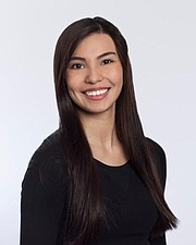 Laura Chávez interpreta el papel de Bella en la producción "Drem Big" de Disney on Ice, presentándose hasta el 1 de enero en Boston