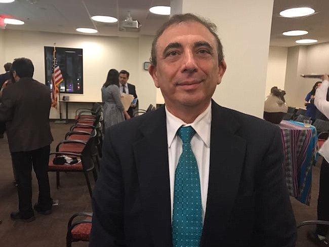 Michel Zajur: Este año, una de las prioridades de la Cámara Hispana es pedirle a nuestros representantes políticos que otorguen licencias de conducir a inmigrantes de Virginia, así como se ha visto en otros estados del país.