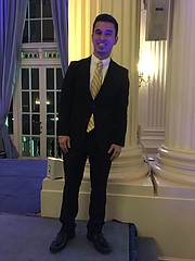 César García después de su intervención en la Gala del Latino Student Fund