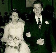 Charlie y Francie Emerick, el día de su boda, el 4 de abril de 1951.