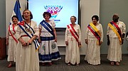  Un grupo de abuelitas de Vida Senior Center realizó un baile especial lleno de alegría
